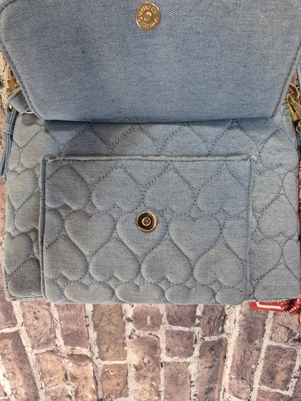 Betsey Johnson Denim Quilted Heart Crossbody Bag XOX With Bandana - Picture 8 of 16